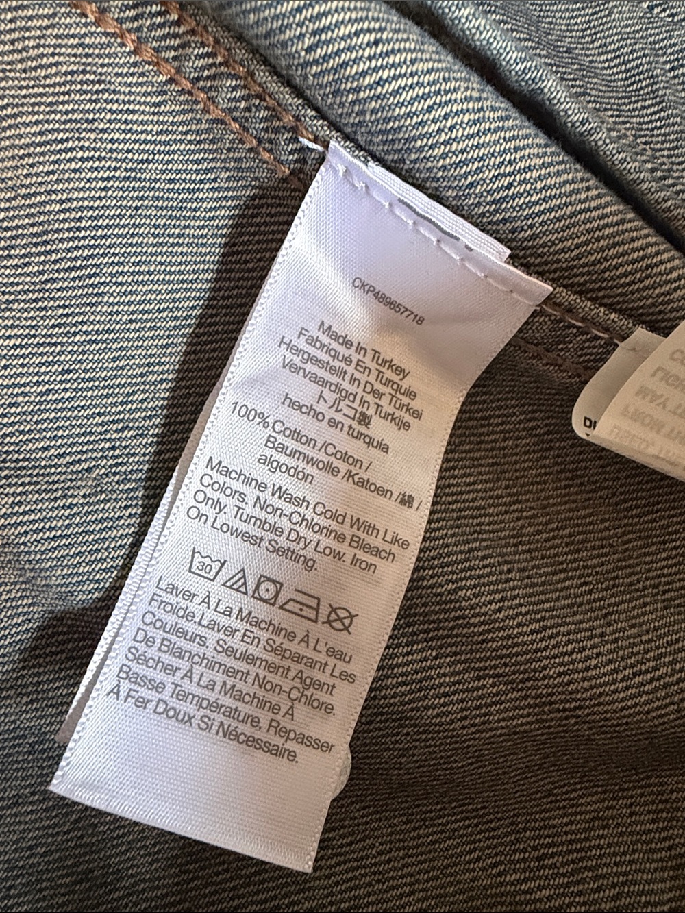 Madewell Women’s Oversized Classic Denim Jacket - Picture 3 of 3
